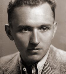 НАПЕРЕДОДНІ ВЕЛИКОГО ЗРИВУ